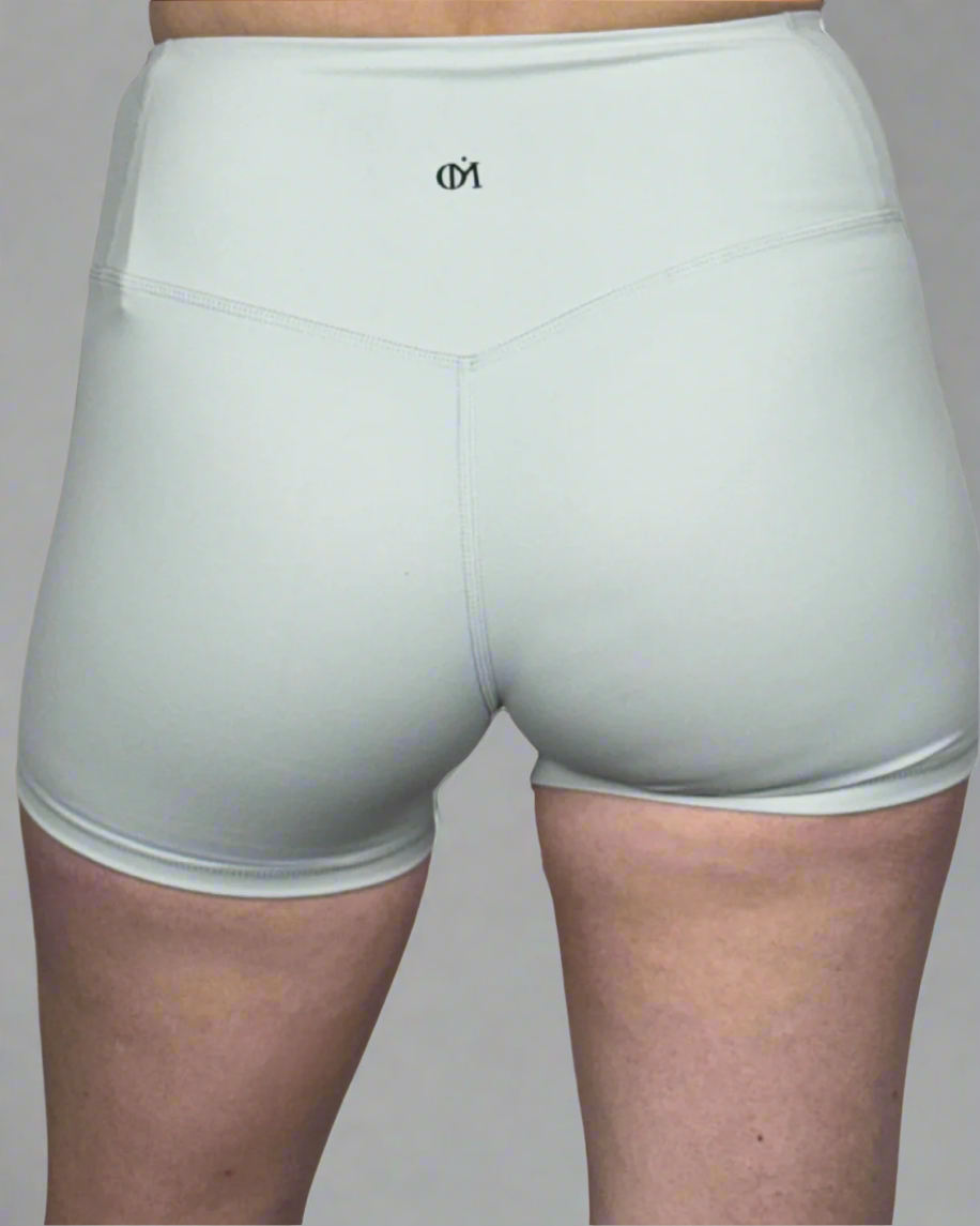 Rise Shorts - Pearl